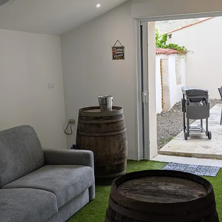 Holiday home L'ecrin D'ami Lly Saint-Pierre-d'Amilly